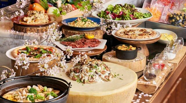 「XEX WEST」<期間:2026年2月25日~>【フレッシュ苺&苺スイーツ、本格イタリアンが食べ放題!「XEX」4店舗で贅沢ランチブッフェ順次スタート!】