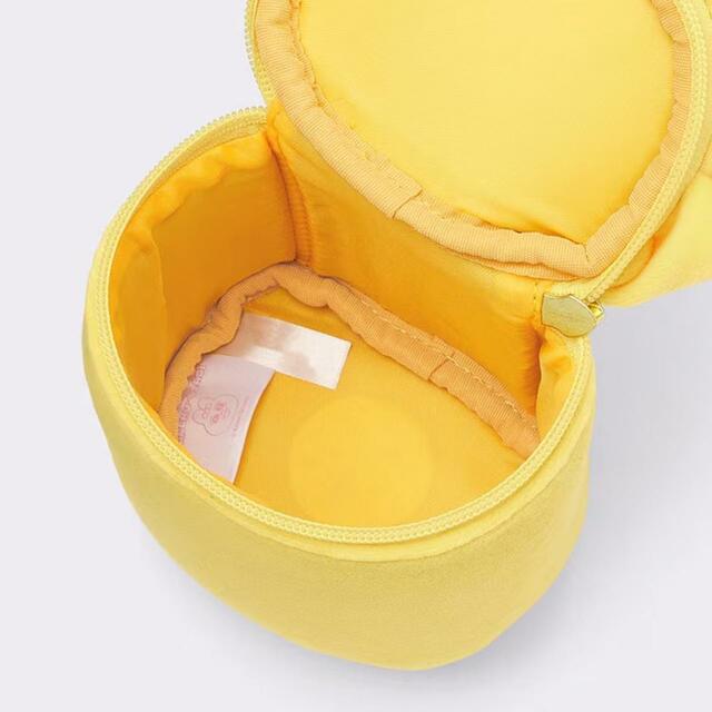 ポーチ ¥1,990｜GU「おぱんちゅうさぎ」コレクションポーチ ¥1,990｜GU「おぱんちゅうさぎ」コレクション