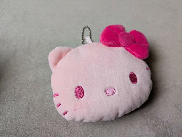 【付録:ハローキティぬいぐるみポーチ】サイズ幅11.5×高さ10cm