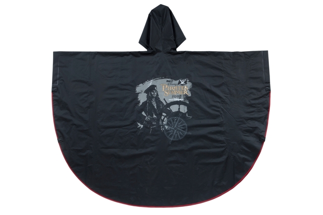 ポンチョ ¥1,500 ※フリーサイズ｜東京ディズニーシー「ディズニー・パイレーツ・サマー」2018年