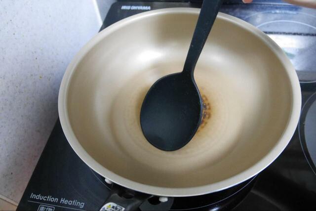 【無印良品 シリコーン調理スプーン】スプーンの先端がしなるから食材をキレイにすくえる