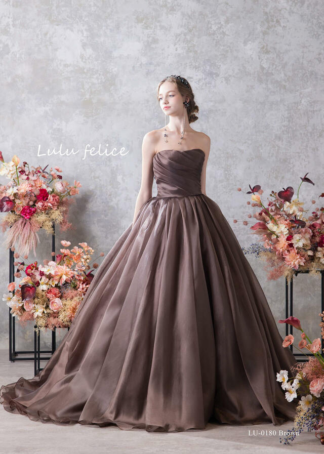【クラウディア】「Lulu felice(ルル・フェリーチェ)」新作ウェディングドレス|LU-0180_Brown