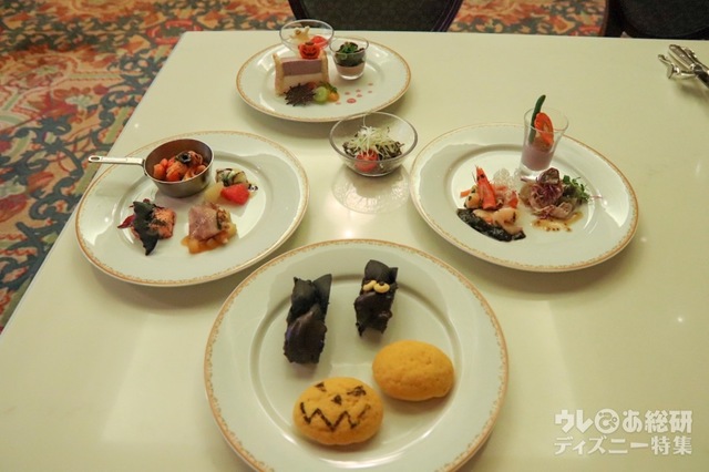 “ディズニー・ハロウィーン”ランチブッフェ／ディナーブッフェ｜シャーウッドガーデン・レストラン
