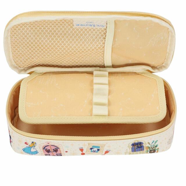 ペンケース 2,300円｜東京ディズニーリゾート内の窓やドアがデザインされたグッズ｜販売店舗：東京ディズニーランド「ホームストア」、東京ディズニーシー「エンポーリオ」｜発売日：2023年10月12日（木）