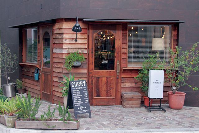キーマカレーの名店／MOKUBAZA モクバザ（北参道）　外観