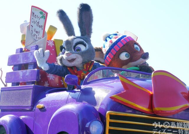 東京ディズニーランド「トイズ・ワンダラス・クリスマス！」の模様：東京ディズニーリゾートのクリスマス