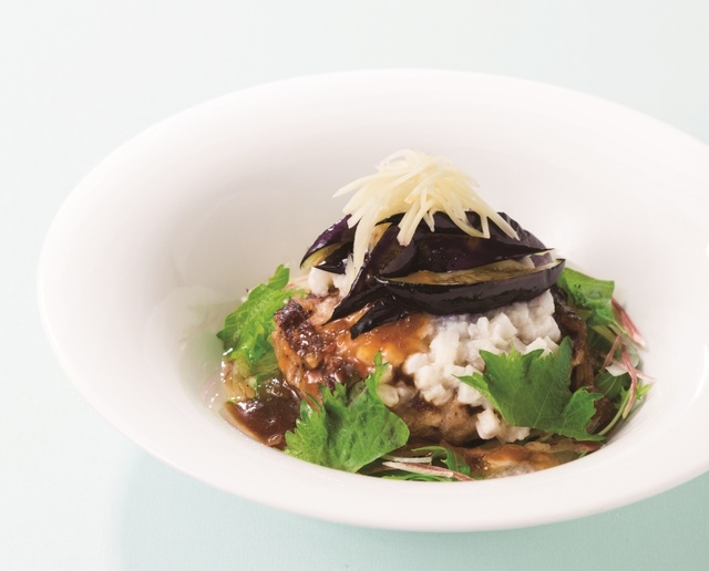 香味野菜と刻み長芋の和風おろしハンバーグ　899円