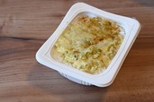 【深夜のポテチーズ飯】電子レンジで加熱するとチーズがとろけていい感じに！