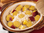 「栗と薩摩芋の炊き込みご飯」<期間:2026年9月19日~22日>【ライブキッチンで焼き上げる「サーロインステーキ」が食べ放題!東京ベイ舞浜ホテルの『シルバーウィーク限定ランチビュッフェ』が超豪華!】