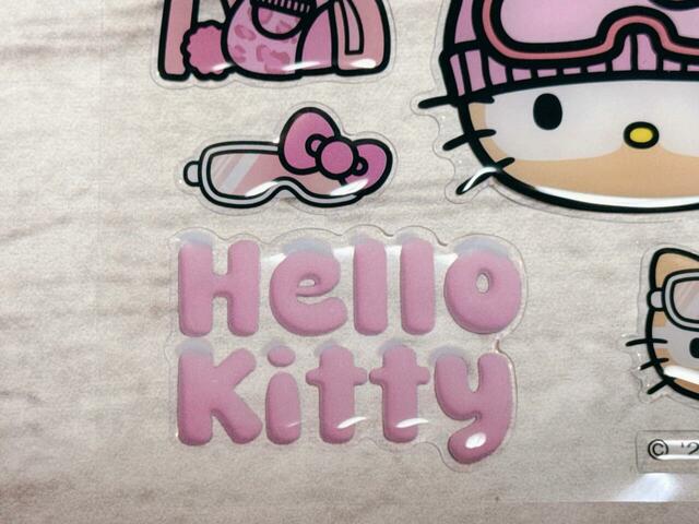 Hello Kittyのロゴシールも!
