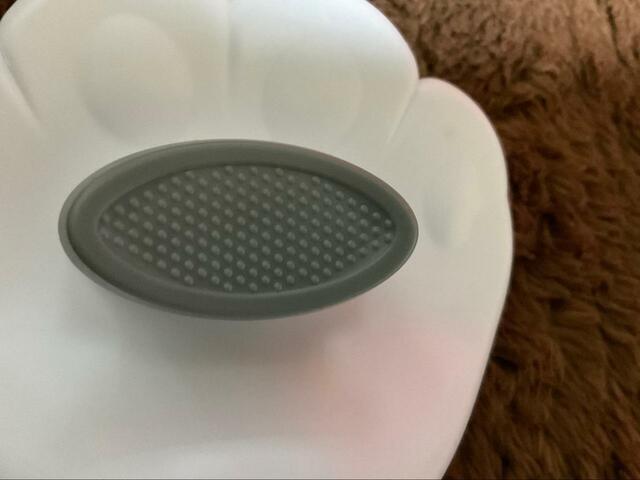 【SanMori ペット用ブラシ】凸凹しているから滑りにくい