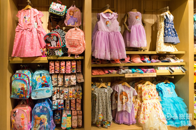 グッズショップ「トレーディング・ポスト」｜香港ディズニーランド・リゾート