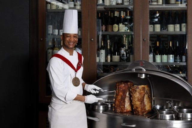 ロウリーズ・ザ・プライムリブ