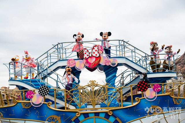 「ミニー、ウィー・ラブ・ユー! 」|東京ディズニーシー