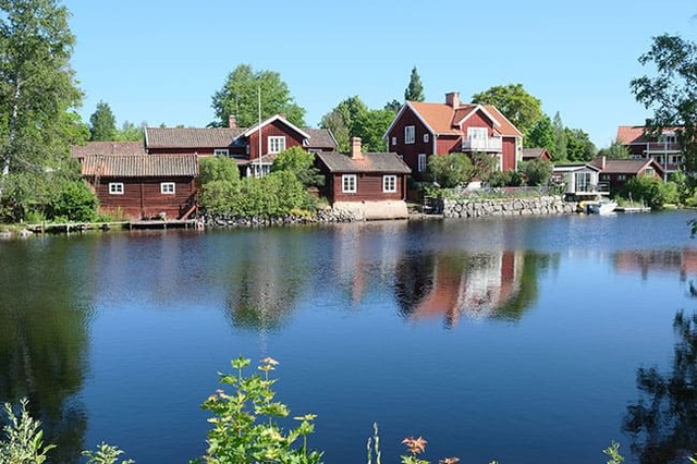 【『MOE2024年11月号』（白泉社）】kukkameriの北欧さんぽ「白夜のスウェーデンにかわいいものを探しに」