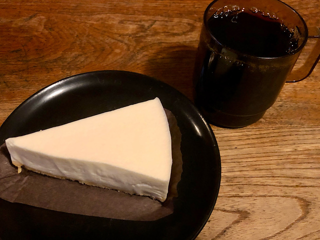 【むさしの森珈琲　レアチーズケーキ】お家カフェタイムにコーヒーを淹れて食べちゃいましょう