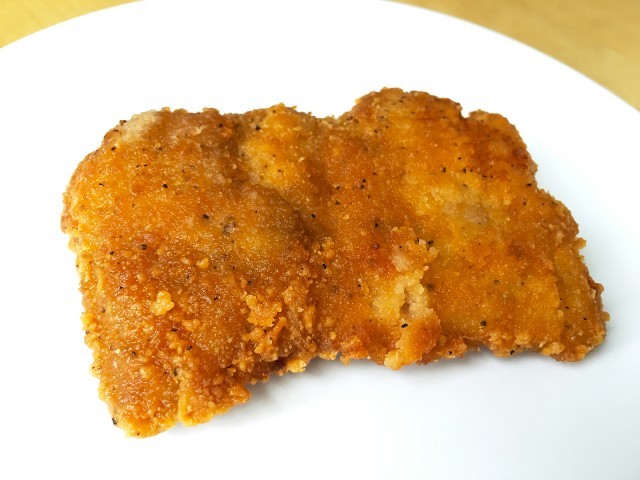 コンビニチキン食べくらべ／ファミチキ(ファミリーマート)