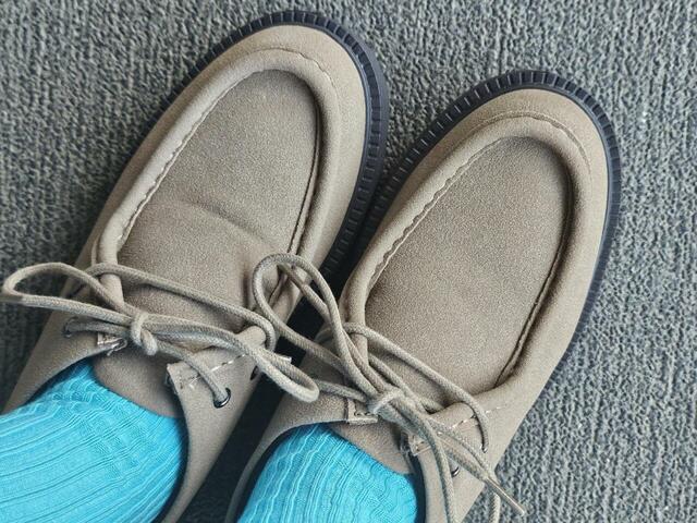 【GU ボリュームソールチロリアンシューズ】約693gとやや重めですが、実際に履いてみると意外なほど安定感抜群で気になりません!