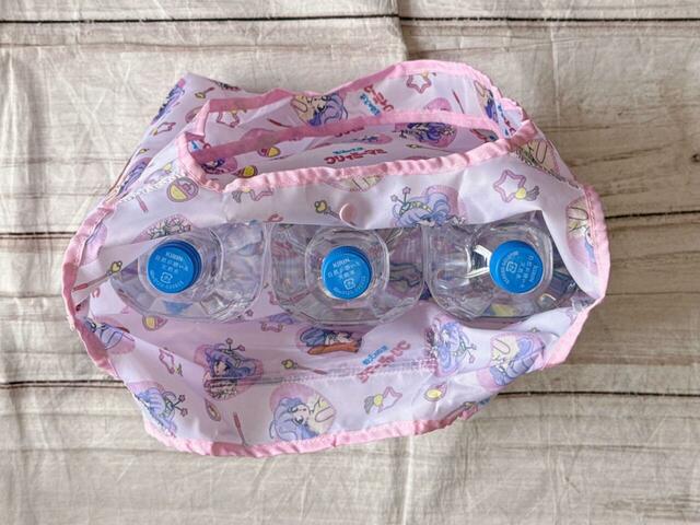 2Lのペットボトルが3本入るビッグサイズ！