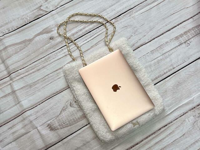 なんと13インチのMacBook Airが入ります！