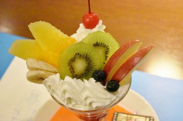 二郎丸のフルーツパフェを再現