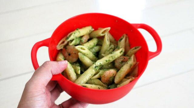 【ル・クルーゼ ランチボックスBOOK】絶妙な高さと取っ手で、持ちやすさを実感