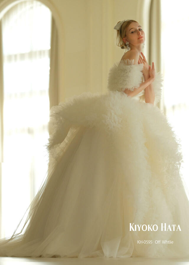 クラウディア|KIYOKO HATA(キヨコハタ)|新作ウェディングドレス