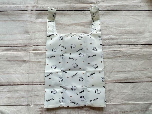 バックももちろん総柄仕様です