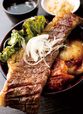 うまい肉「名店の逸品」／高屋敷肉店（日本橋）　  高屋敷肉店のカブりつきステーキ丼 980円