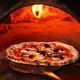 「全10種！窯焼きピッツア食べ放題」 