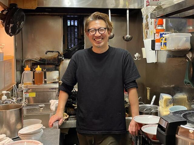 【Heart Restaurant 安ざわ家 練馬店 】キングチャーシュー定食の考案者。チャーシュー・ステーキを出している店が他にあるのだろうか？