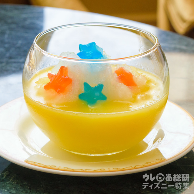 “ディズニー夏祭り”スペシャルノンアルコールカクテル 1240円|ドリーマーズ・ラウンジ