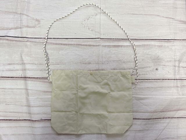 おしゃれなサコッシュ型のエコバッグ♪