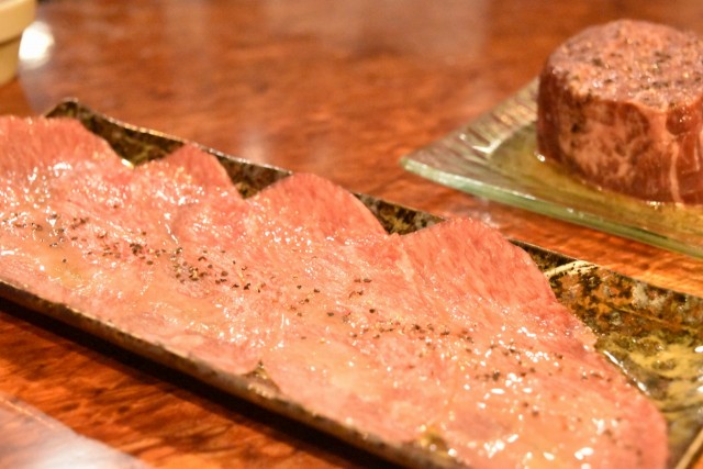 刺しの入った上質なお肉がリーズナブルに楽しめる