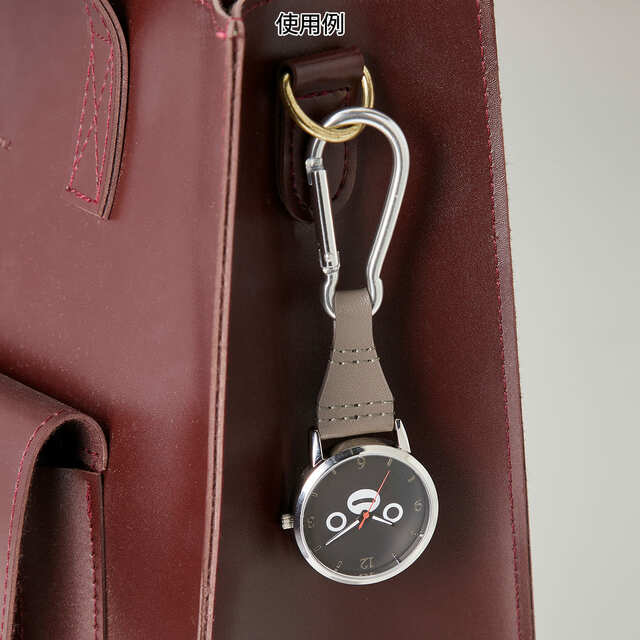 【Suicaのペンギン×ベルメゾン】バッグなどに装着できるフックタイプのウォッチ