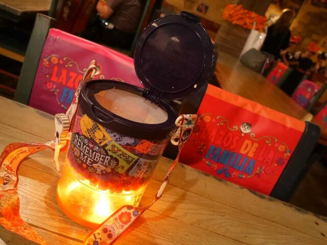 【東京ディズニーリゾート】ポップコーン、バケット付き｜¥3,800