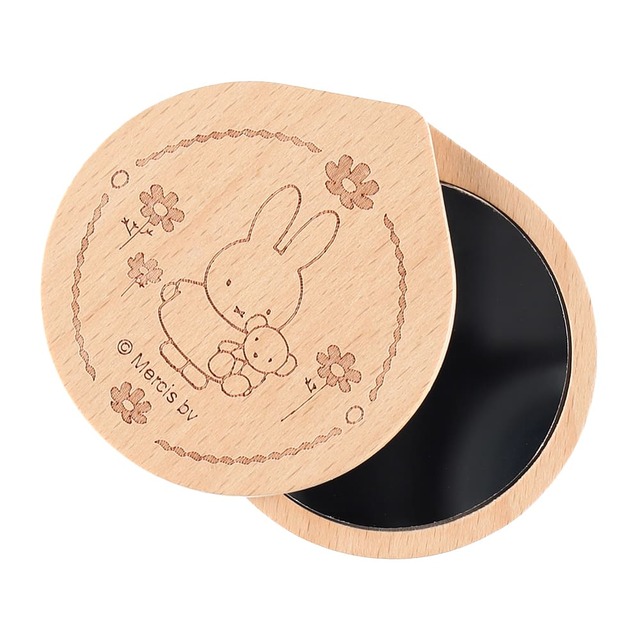 【フラワーミッフィー】「Flower Miffy スライドミラー チョコ」2,200円／W71×H77×D15mm