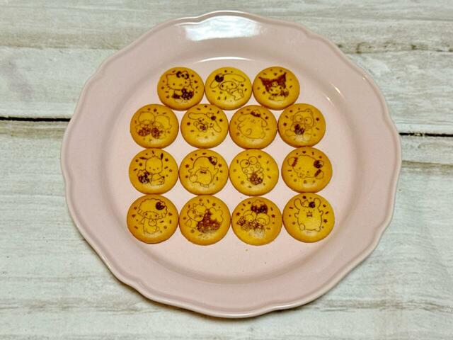 【サンリオキャラクターズ 刺繍缶バッジビスケット4】ビスケットの絵柄をコンプリート！気になっていたシークレットのデザインも、ビスケットでひと足先に判明♪