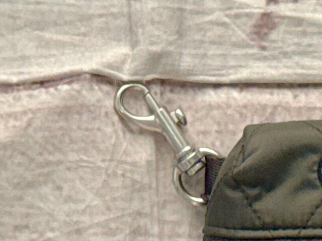 キーホルダー付きなため、バッグやベルトループなどにつけられます