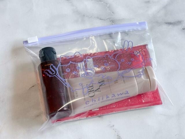 お泊まりの際の洗顔グッズなどを入れるのにおすすめ