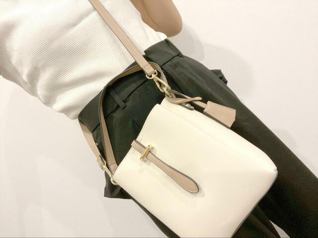 【URBAN RESEARCH チャーム付ワンハンドルミニショルダー】長さ調節なしでショルダーバッグとして使ってみました（身長167cm）