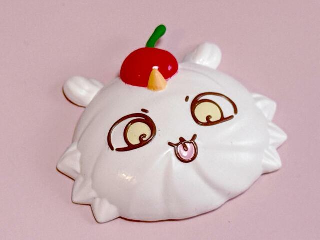 ペロッと舌を出した表情もかわいいのですが、あのこは“捕食側”のキャラクターなため、かわいいホイップデザインになっていても、どこか不穏な気配が…！
