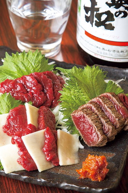 馬肉の名店／美楽厨房 人会（江北）　会津の桜盛 2000円