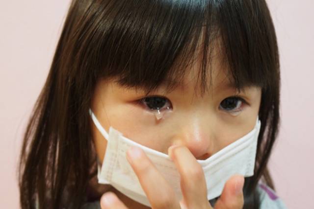 子どもの鼻水 病院に行くべき 色 で分かる危険のサイン 対処法 1 2 ハピママ