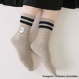 【ちいかわ×靴下屋】2本のラインが足元のアクセントになってくれそう