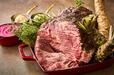 「【クロスダインおすすめ】ジューシーローストビーフ低温調理64℃仕上げ」<期間:2025年12月1日~12月31日>【揚げたて天麩羅やローストビーフも食べ放題!和・洋・中の豪華メニューが揃う「イヤーエンド スペシャル ビュッフェ」開催】