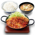 トマたまチキンカツ定食