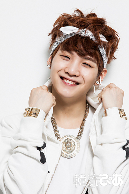 SUGA DREAM MORE NO BTS シュガ ファンプラス - ハンサムなビジュアルは変わらない防弾少年団シュガー 防弾少年団 トレカ タレントカード