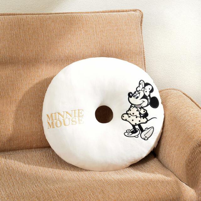 ミニー クッション ドーナツ Minnie’s DOT STYLE 2,200円