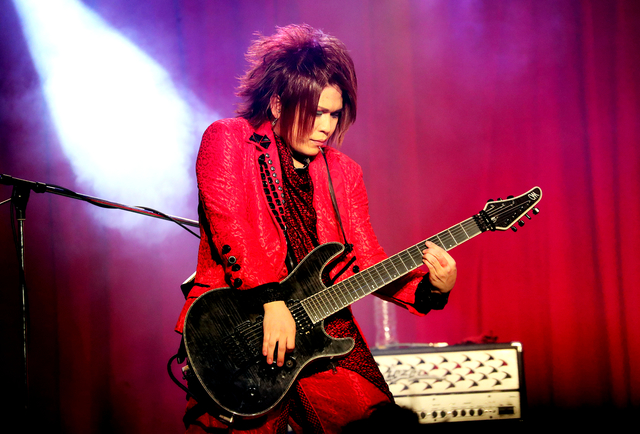 アルルカン・奈緒(G)